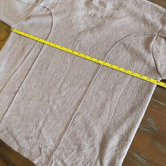 Urban Outfitters Women's Lillu V-Neck Pullover Fleece Top Sweater XS - Picture 8 of 8